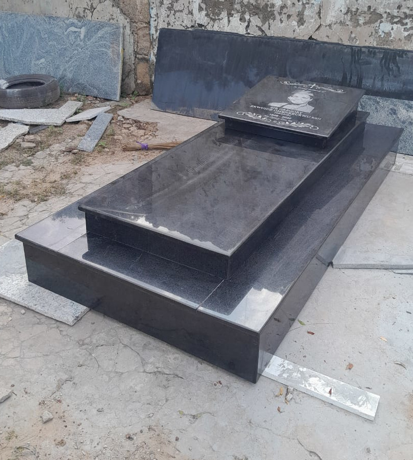 jomace-granite-tomb-grave